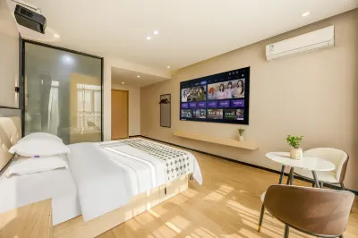 Baiyue Projection Theme Hotel