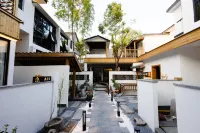 Youlanju Courtyard Hotel (Xiangyang Ancient City Shengshi Tangcheng Branch)