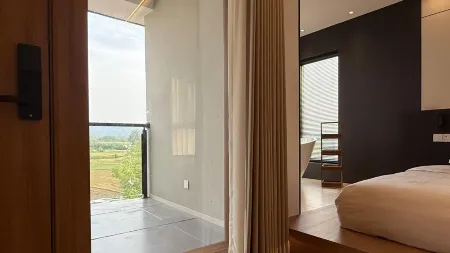 Qingfeng Xiaoyuan (Breeze Courtyard) Отели рядом с достопримечательностью «Hubei Ming and Qing Dynasties Ancient Architecture Museum»