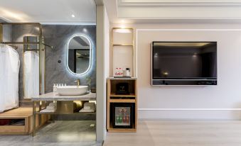 MEHOOD LESTIE Hotel (Guiyang Penshuichi Subway Station)