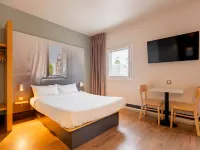 B&B HOTEL Valenciennes Marly Hôtels à : Marly