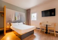 B&B HOTEL Valenciennes Marly Hotels in Rouvignies