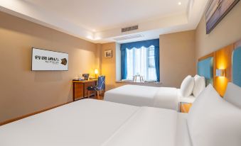 Yiyi Hotel (Chengdu West Railway Station Peifeng Road Subway Station)