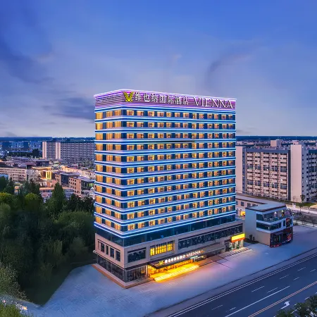 Vienna International Hotel (Zhengzhou Xinzheng BYD New Energy Industrial Park)