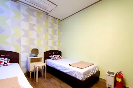 Cube Guesthouse