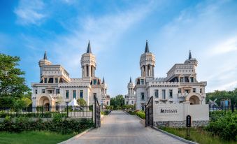 Yantai Yangma Island Seaview Castle Homestay (Huandao Road)