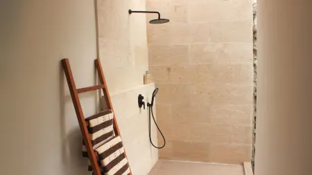 Malasama Suites Hotel Отели рядом с достопримечательностью «Mawun Beach»