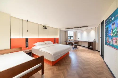 Chaoshangju Hotel (Shantou High-Speed Railway Station Zhujiang Road Food Street Branch) Hotels in Shantou
