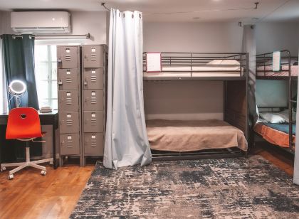 ザ ルミ ホステル