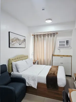 Acellyne Suites at Green 2 Residences with Netflix! Hotels near DLSMHSI College of Medicine
