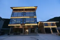 Shennongjia Linye Homestay (Dajiuhu) Hotels in Shennongjia