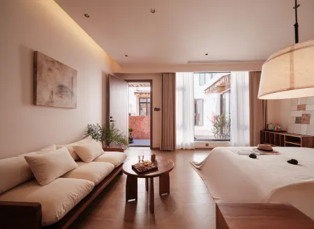 Shangri-La Xivei Munye • Resort Garden Homestay (Dukezong Ancient City) Отели в г. Шангри-Ла