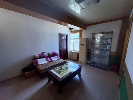 Yichuan City Pool Hotel Отели в г. Ичуань