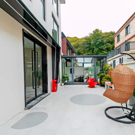 Zhujiajian Linli · Juli Swimming Pool Homestay (Putuoshan Airport Wugongshi Wharf)