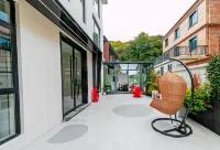 Zhujiajian Linli · Juli Swimming Pool Homestay (Putuoshan Airport Wugongshi Wharf) - Pools