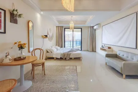 Dongshan Nanfang Youmeng Scenic Apartment (Jinluan Bay) Отели рядом с достопримечательностью «Jinzijing Square»