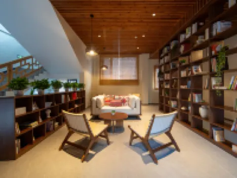 Jiuli Yunqi Homestay Hotels in Pengshui County