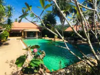 Secure 3 Bedroom Villa near beach