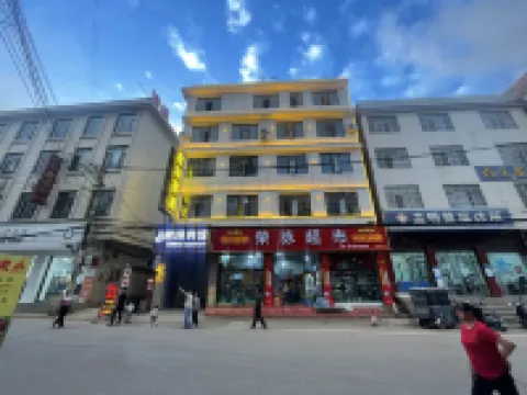 Jun Yue Hotel (Yangqiao Street)