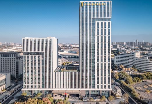 武汉车都金盾大酒店（沌口体育中心店）外景图