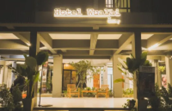 Hotel Wualai by Cmstay Hotels near Wat Sri Suphan - Silver Temple