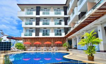 First Residence Hotel