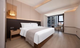 Mei Lu M Hotel (Xinxiang Government High-speed Railway East Station)