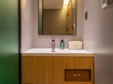 Cat's Distance YOUNG·IS·FASHION Hotel (Datong Ancient Town Parkson Plaza Branch) Hotels in Datong