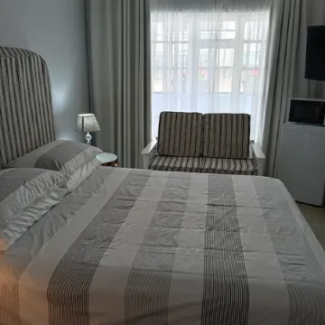 Sandton Spring Guesthouse Rivonia Отели рядом с достопримечательностью «Ривония»