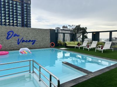 Outdoor Swimming Pool Empress Pattaya Hotel Photo