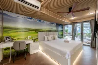 Opera, Metropole Apartment