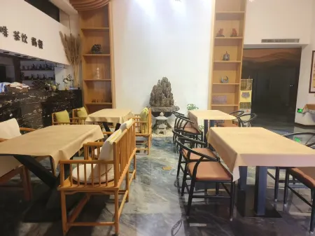 Mancheng Homestay Отели рядом с достопримечательностью «Chang'an Square»