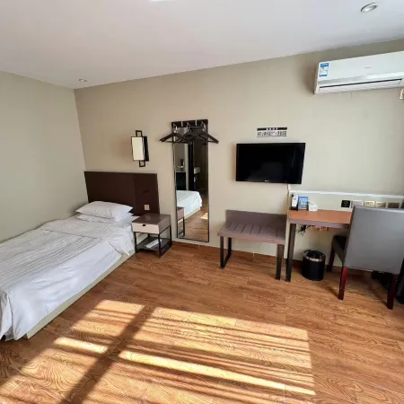 Home Inn Tongbai Yun Hotel (Chengde Summer Resort Shop)
