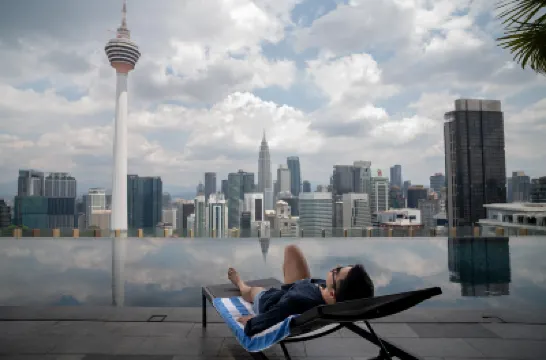 Ceylonz KLCC Stay with Infinity Pool Bukit Bintang Hotel berhampiran Suria KLCC