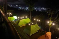 Zoya Hills Hotels in der Nähe von Taman Wisata Matahari