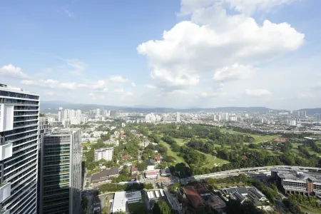 The Manor Suites KLCC by Moonway