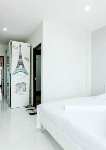 ซูพีเรียร์ไวท์ (สีขาว)