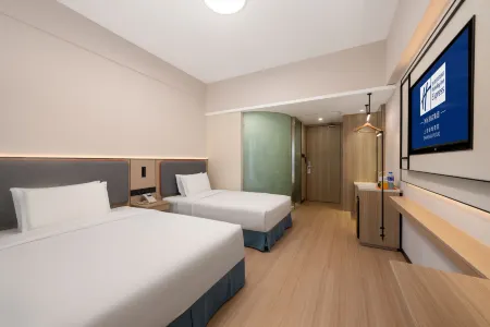Holiday Inn Express SHANGHAI PUTUO by IHG