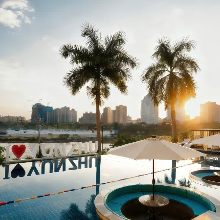 Yunzhu Noah River View Resort Hotel