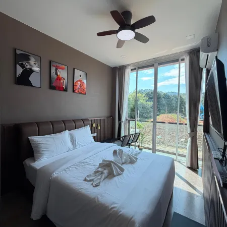 Me Luxe Hotel