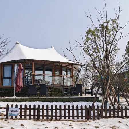 Xiangyang Lake Wetlands · Music Lakeside