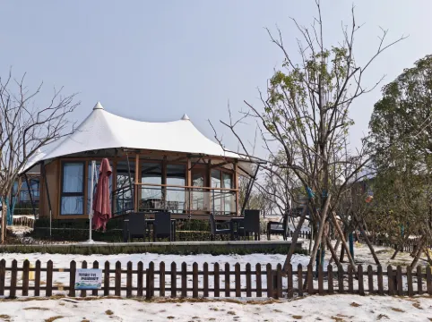 Xiangyang Lake Wetlands · Music Lakeside