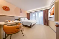 Orange Hotel (Chengdu East Railway Station Wangmao City Branch)