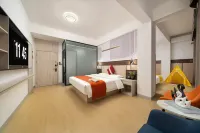 Meilin Hotel (Nandan Bus Terminal Jinfurong Pedestrian Street) - New