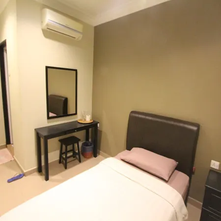 Hotel Remix 2