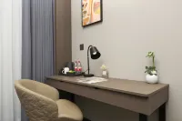 โรงแรมคลาวด์ (เมืองเหอซาน เซ็นเทนต์)