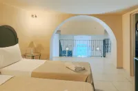 Palazzo Russo Suite & Apartments