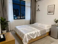 Yun and NOME Light Luxury Homestay (Wuming Damao Mountain Park)