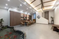 Jishou Huaixiang Homestay (Qianzhou Ancient City)