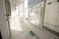 Luxury 2-Bedroom Pool, Quiet & Spacious